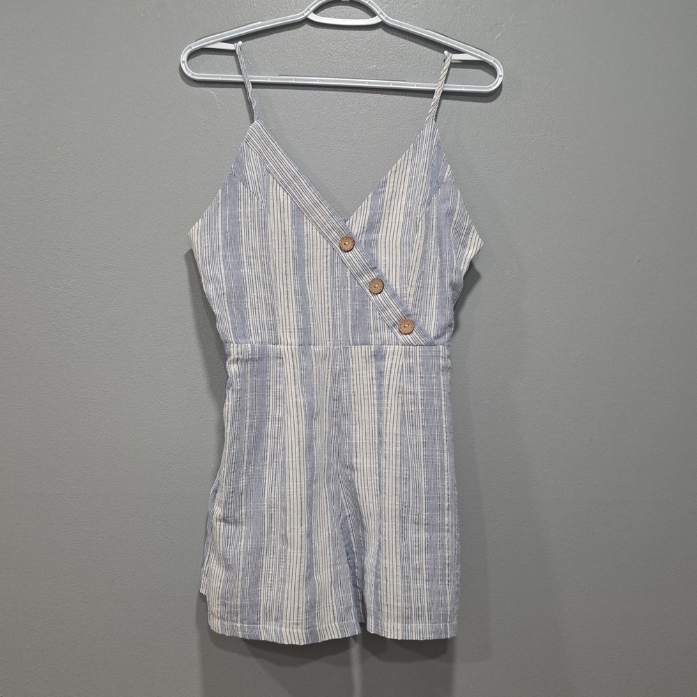 Fashion On Earth Sz MEDIUM Blue White‎ Striped Romper Buttons Coastal Preppy